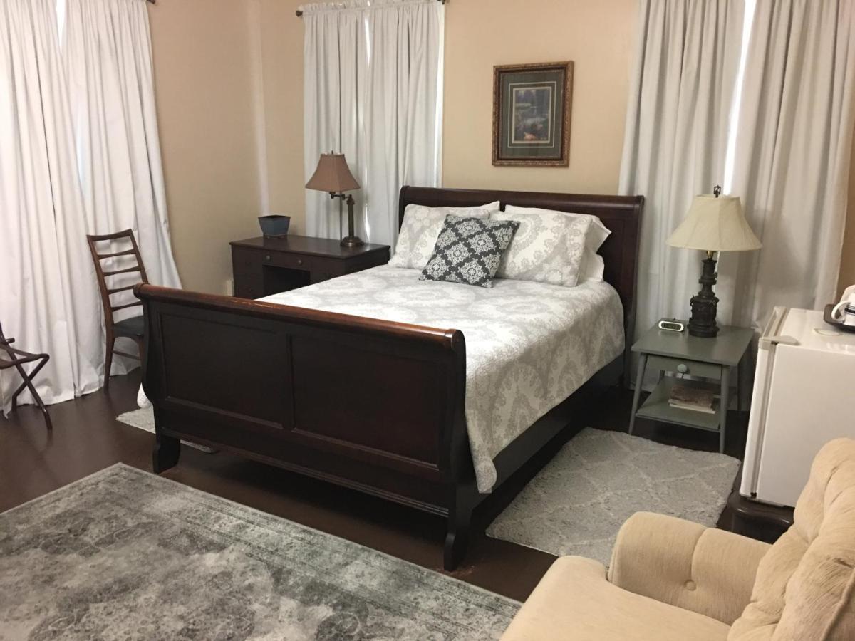 Oak Manor Inn Hartsville Exteriér fotografie